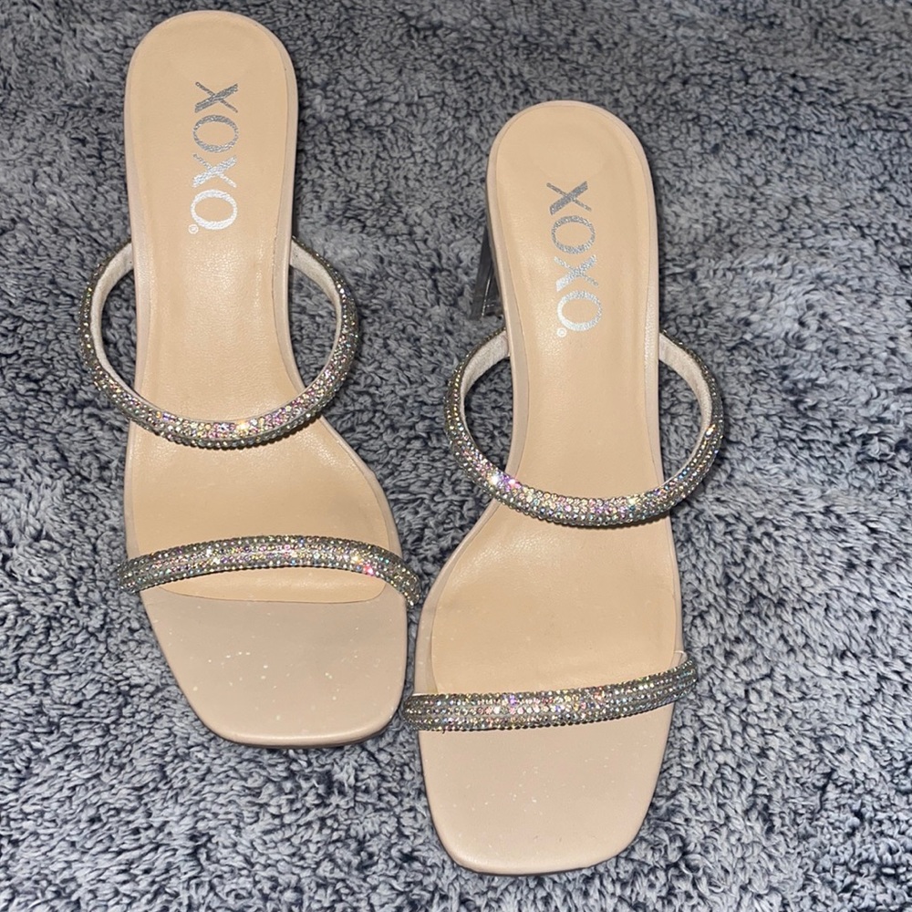 XOXO sparkling heels